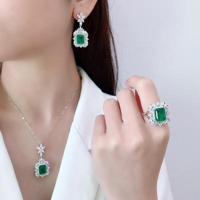 China CLASSIC Meenoy 100% 925 Silver Jewelry Sets For Women Vintage Created Moissanite Wholesale Gift Emerald Gemstone Necklace Earrings Set for sale