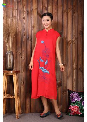 Cina Vestito dal cotone ricamato rosso senza maniche delle donne con il tipo fermaglio di Cheongsam in vendita