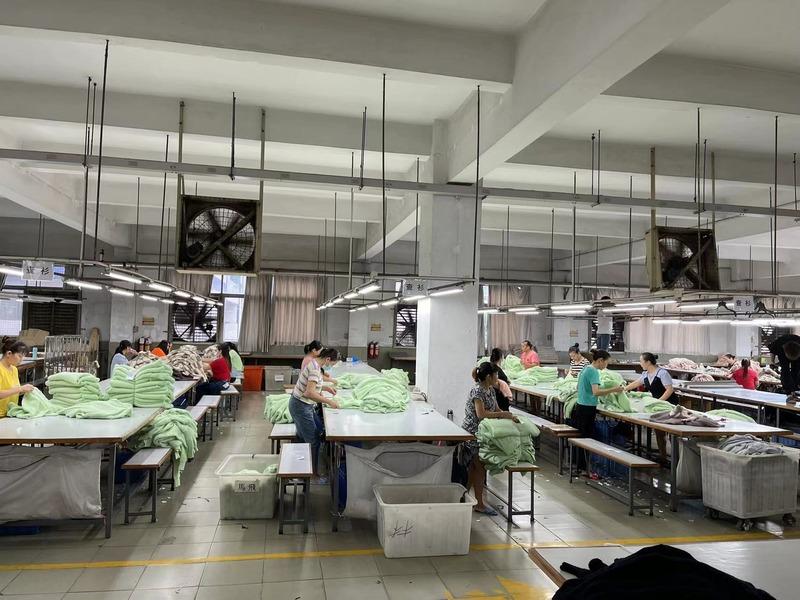 Verified China supplier - Shantou Longhu Yufeng Garment Processing Factory