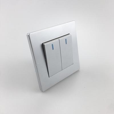 Chine Easy To Maintain And Clean Multiple Sliver Styles Hotel Standard Copper Touch Home Llight UK Wall Switch à vendre