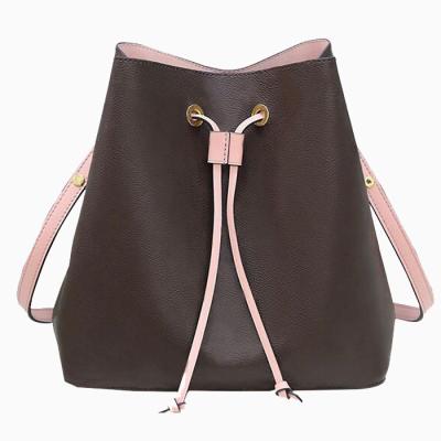 China 2021 new arrivals luxury handbags for women spring fashion shoulder bags designer bucket lady bags plaid luxury handbag for sale