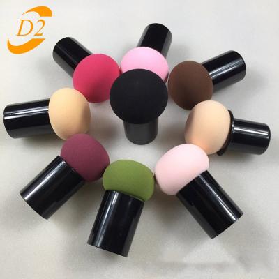 China Beauty Care Cosmetics Factory Wholesale Mushroom Head Puff Beauty Makeup Eggs Dry Sponge Face Wet Dual Use Cosmetic Powder Puffs for sale