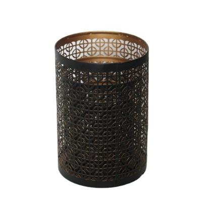 China Home Decor Guaranteed Unique Rustic Round Lantern Candle Holder in Quality Metal for Home Decor for sale