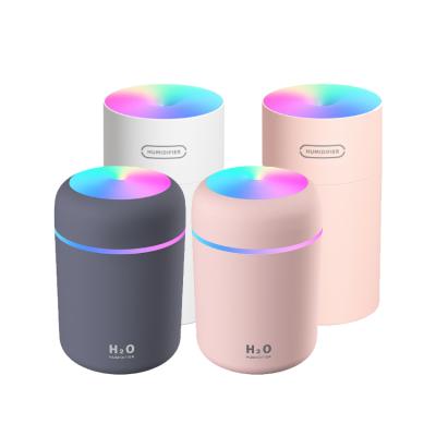 China Colorful Light 300ml Usb Humidifier Mist Purifier Cool Oil Diffuser Portable Night Air Humidifier for sale