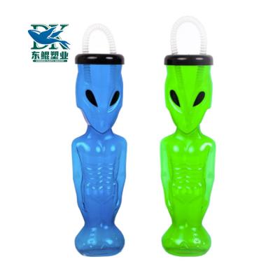 China Factory products 24oz 700ml household products 24oz 700ml plastic drinking beer tea juice outlet long neck daiquiri bar yard glass luxury plastic drink cup for sale