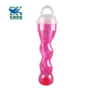 China 800ML Novelty Slush Cup Beer Tea Water Juice Drinking Bottle Bar Twist Single Wall Yard Plastic Long Drinking Glass With Straw Dome Lid for sale