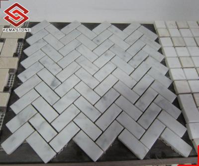 China Modern Popular Shape 1x2 Fishbone Carrara White Marble Mosaic Tile Polished For Kitchen Backsplash Bathroom Floor Shower Surround for sale