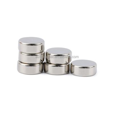 China Industrial Hot Sale Neodymium Disc Magnet N52 Super Strong Disc Magnet Round Magnet Manufacturer for sale