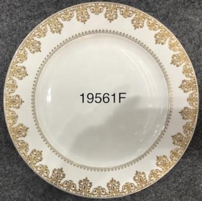 China New Good Quality Sustainable Bone China Embossed Italian Antique Gold Rim Porcelain Dinner Plate Set for sale