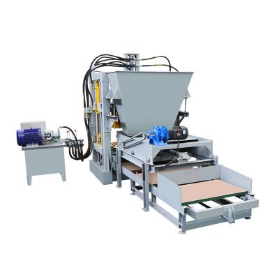 China Industries Machines Of Brick Machine Qt4-24 Small Scale Brick Cement Hollow Block Making Machine for sale