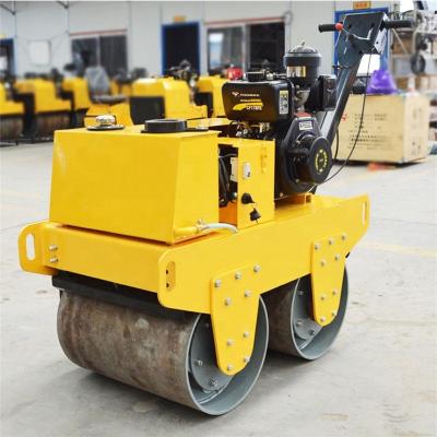 China Roller de tambor doble Okr-700 600 kg Roller de asfalto hidráulico para la construcción de carreteras pequeñas en venta