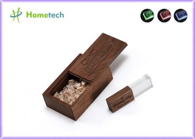 Cina Archiviazione di dati 3,0 Crystal Usb Flash Drive di legno 4GB 8GB 16GB 32GB 64GB 128GB in vendita