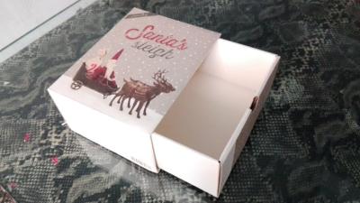 China Custom design corrugated drawer paper packaging box for Christmas's gift for sale