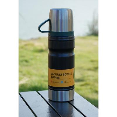 China Sustainable Business Stainless Steel Insulation Vacuum Set Mug With One Cup Two Lid Gift Box Water Bottle for sale