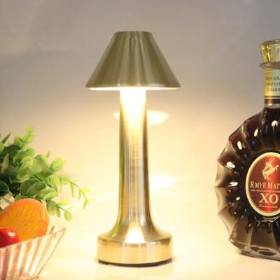 China Eco-friendly Creative Led Metal Touch Eye-Protection Night Lamp USB Metal Table Lamp Hotel Bar Table Lamp Dining Room Small Lamp for sale