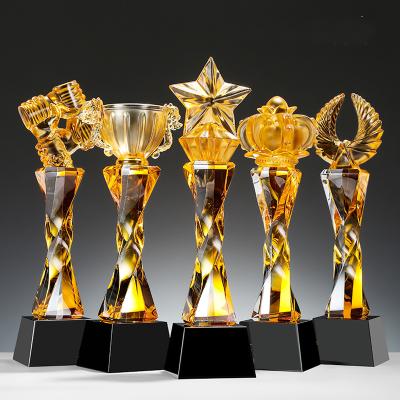 中国 Custom Clear Bubble Crystal Trophy Memorial Cup of Europe Logo Crystal Plaque Award Medal Carving 販売のため