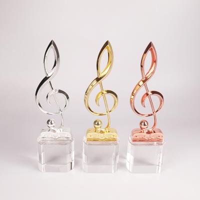 China Health Care Institute Custom Engraving Gold Metal Musical Note Plaque Glass Musical Note Awards Silver Bronze Crystal Trophy MH-NJ00663 zu verkaufen