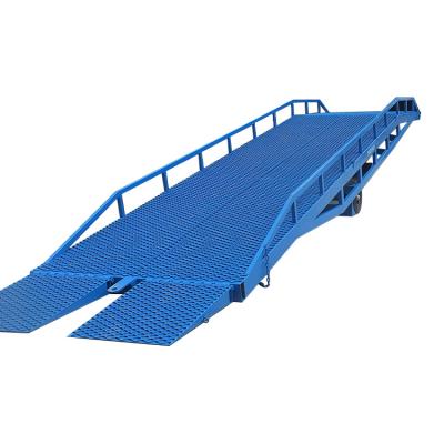 China Hotels hydraulic boarding bridge, mobile boarding bridge, container loading and unloading platform for sale