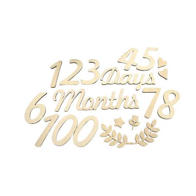 China Europe Wooden Chips Numbers Engraved Memorial Monthly Card Newborn Photography Prop Baby Photography Milestone Card for sale