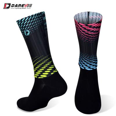 China QUICK DRY Colorful Compression Socks Calcetines Ciclismo Recycling Basketball Socks OEM Sports Socks for sale