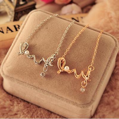 China High Quality August Jewelry Stainless Steel Gold Fashion Light LOVE Letter Necklace For Girls Necklace Gift for sale