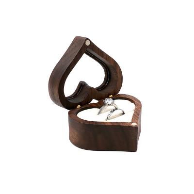 China New Organizador 2022 Wooden Cajas De Case Jewelry Storage Boxes Holder Ring Box Proposal Engagement Ring Wooden Heart Walnut For Gift for sale