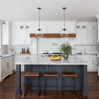 Chine Armoire de cuisine de luxe moderne complète sur mesure avec comptoir en pierre de quartz à vendre