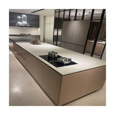 Chine Tableau de couleurs personnalisé et armoire de cuisine modulaire librement conçue en CAD / 3D pour la maison à vendre