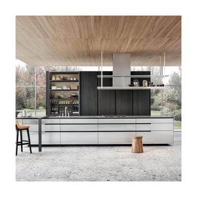 China Set de gabinetes de cocina de madera YALIG con ventaja a prueba de agua a prueba de fuego y hardware Blum en venta