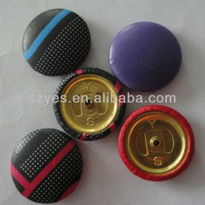 China Sustainable Colorful Clothes Covered Designer Metal Mesh Button Made In China for sale