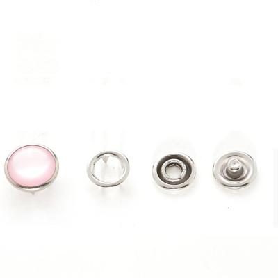 China 2019 New Sustainable Pearl Crotch Flash Button For Baby Clothing for sale