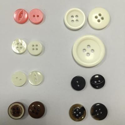 China Shenzhen dry cleaning factory price hot selling custom resin horn button for clothing for sale