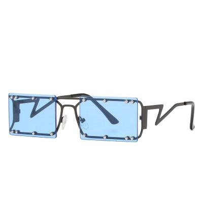 China Fashion Sunglasses 2021 Luxury Ladies Glass Travel Rivet Metal Steampunk Sun Brand Designer Men Women Fashion Vintage Rectangle Sun Glasses for sale