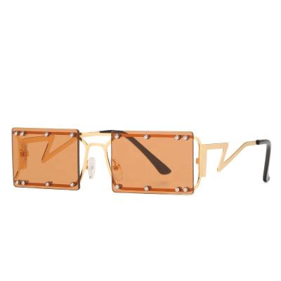 China Wholesale Fashion Sunglasses Irregular Sunglasses For Men Channel Sunglasses Women Designer Sun Glasses Famous Brands for sale