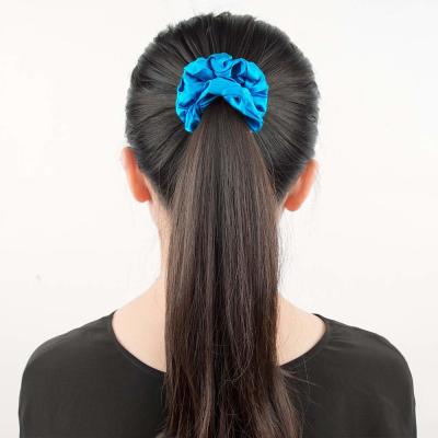 中国 16mmの粋な女性の毛の青い絹のScrunchieの特大純粋なクワ絹材料 販売のため