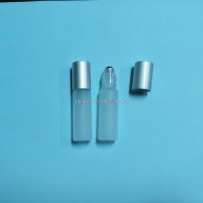 China Cosmetic Hot Sale Frosted Roll On Bottles Essential Oil Bottle for sale