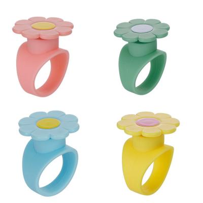 China Funny Educational Toy 2022 Rotating Ring Hand Fidget Toy For Child Anti-strain Adult Fidget Squeeze Toys Plastic Spinner for sale