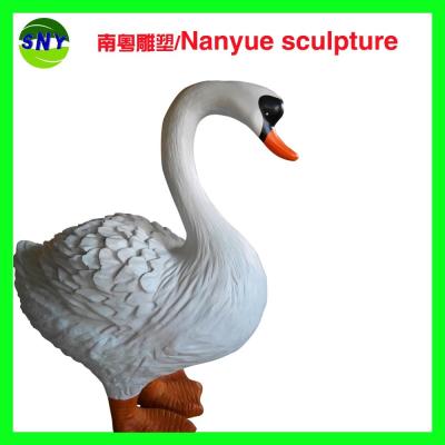 China customize size fiberglass animal  statue   swan model as decoration statue in garden /square / shop/ mall for sale