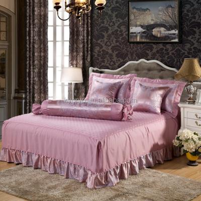 China Shiny Pink Jacquard Bamboo Luxury Wedding Bedding Set for sale