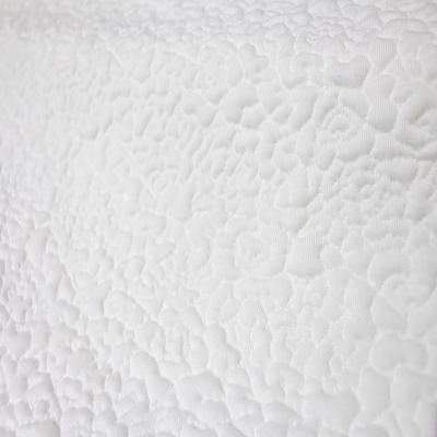 China Satin Polyester 160gsm Woven Mattress Fabric Wrinkle Proof With Bubble Pattern for sale