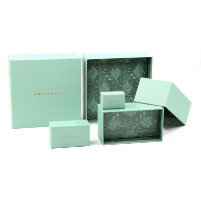 China Biodegradable Gift Boxes With Big Lids Paper Gift Boxes Packaging Cheap Price for sale