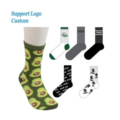 China OEM QUICK DRY Wholesale Design Your Own Order Fashion Embroidered Unisex Sports Cotton Crew Football Socks Custom Logo Socks Men's Socks for sale