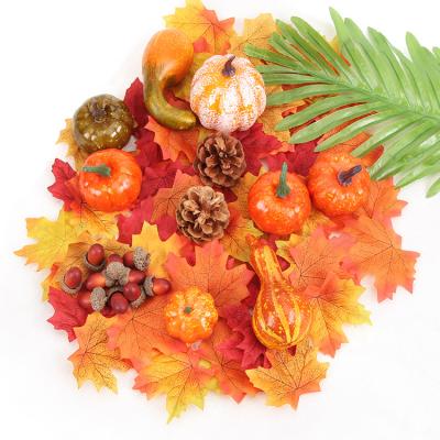 China Sustainable Halloween Mini Pumpkins Maple Leaves Decoration for Festival for sale