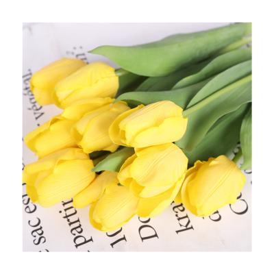 China Realistic Artificial Tulip Flowers for Home and Wedding Decoration PU Tulip Flower for sale