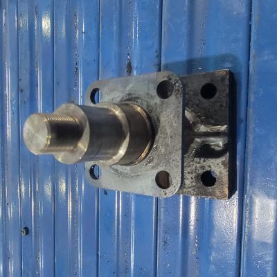 Cina ODM dell'OEM assi di Axle Spindle Heavy Duty Stub del rimorchio da 7000 libbre in vendita