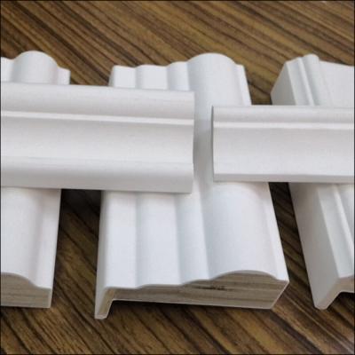 China Contemporary Wood Substrate MDF White Gesso Primed LVL Molding Decorative Cornice Wainscoting Skirting Balustrade Casing Door Jamb Architrave for sale