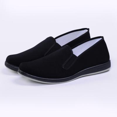 China Slip the 2017 the new spring Beijing men's casual shoes with lightweight non-slip sports men's shoes for sale