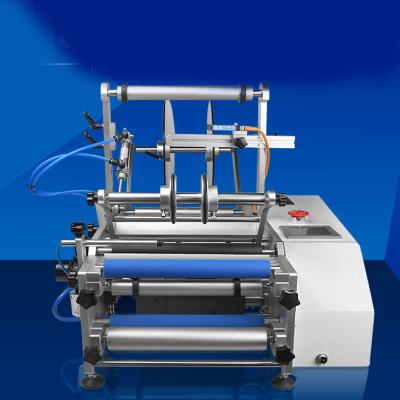 China Newest Food Factory Small Semi-automatic Round Bottle Labeling Machine Sticker Machine Beverage Glass Bottle Labeling Machine for sale