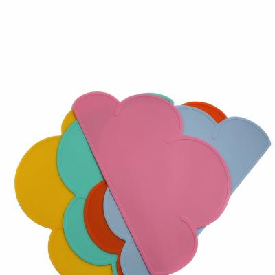 China 2020 Sustainable Waterproof Children Place Mat Silicone Kids Cloud Shaped Dish Mat Dinner Placemat Infant Food Mat for sale