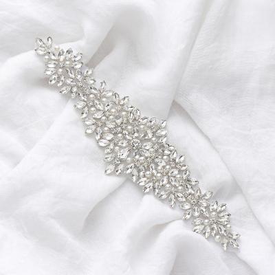 China Sew on/iron on (30 PCS) Wholesale bridal beaded sewing rhinestone pearl applique for wedding dresses sash DIY iron on WDD0404 for sale